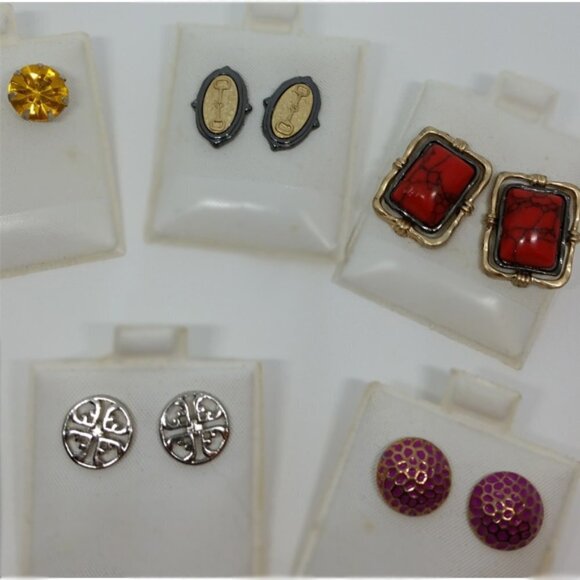 NEW old stock bundle lot 7 small post/stud earrings. - Picture 3 of 3